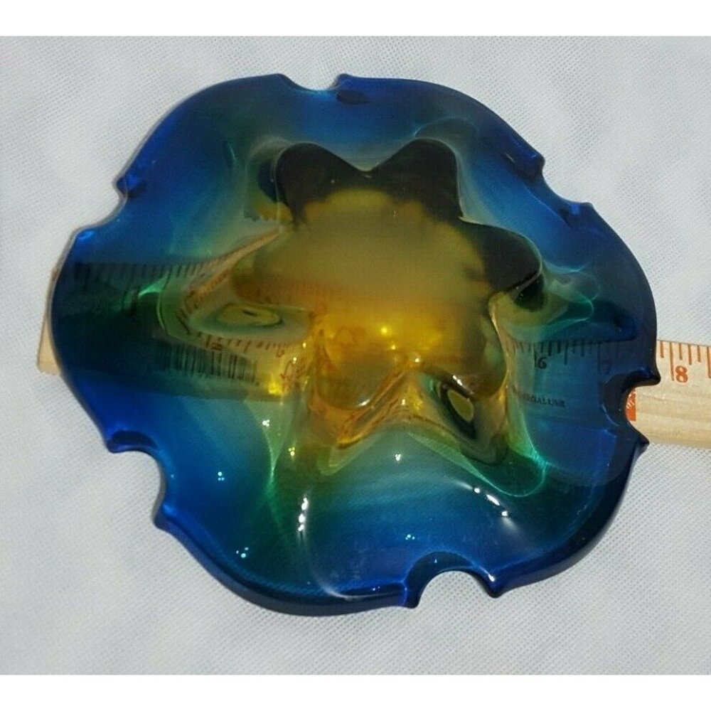 Art Glass Dish Bowl Trinket Ashtray Blue Amber Scallop 7.5" Heavy - Picture 6 of 6